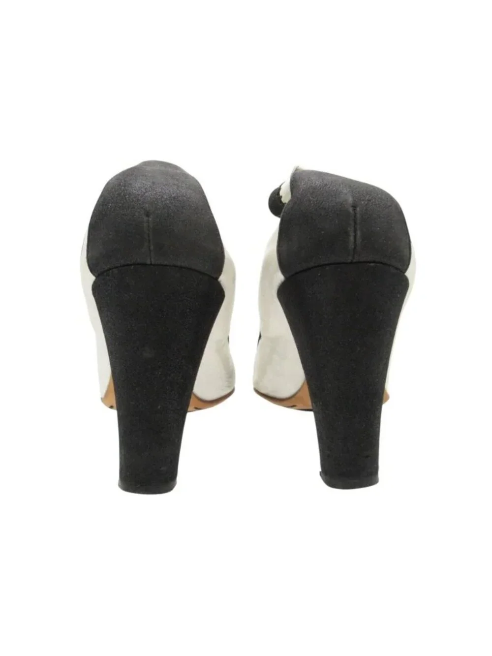 Chanel Pumps Bicolor CC Logo Embroidery Cap Toe Heels Shoes Black Light Gray